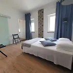 Hostel Castilho 63 & Lisboa