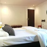 Hostel Castilho 63 & Lisboa