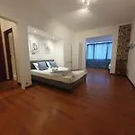 Vandrerhjem Castilho 63 &
