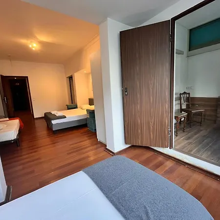 Hostel Castilho 63