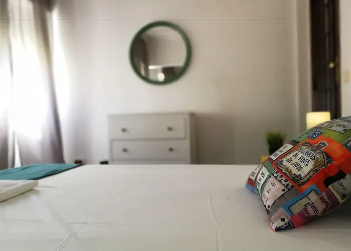 Hostal Castilho 63 & *