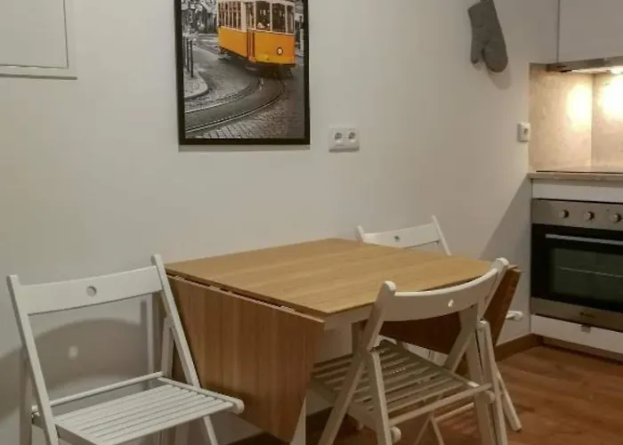 Hostal Castilho 63 & *