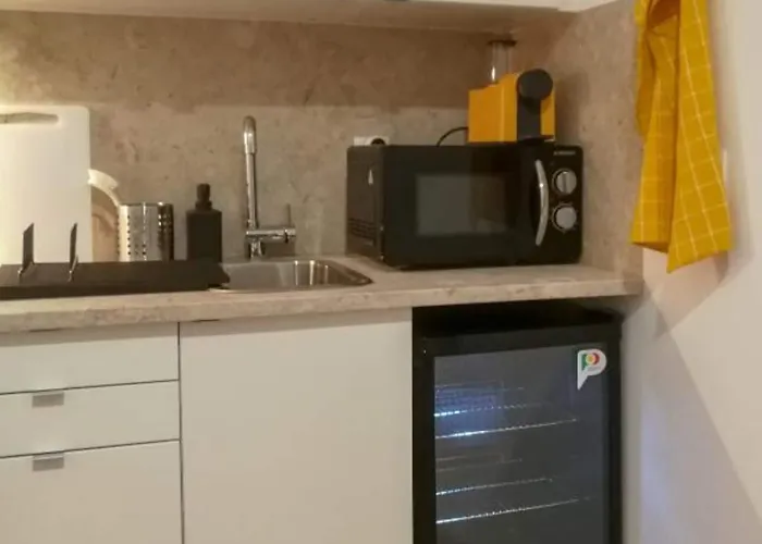 Castilho 63 & Hostal Lisboa