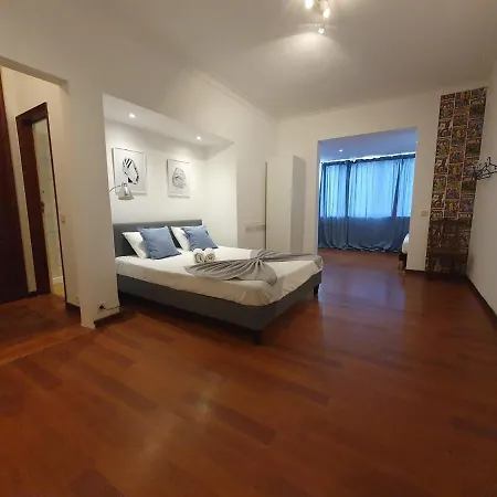 אכסניה Castilho 63 &